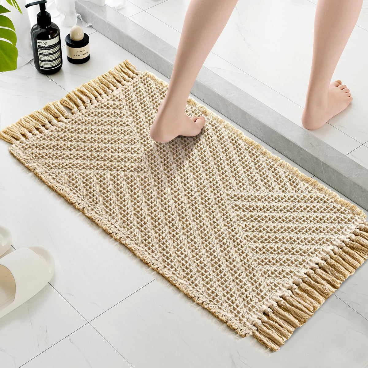 H.VERSAILTEX Waffle Boho Bath Mat – Super Absorbent, Non-Slip & Quick Dry