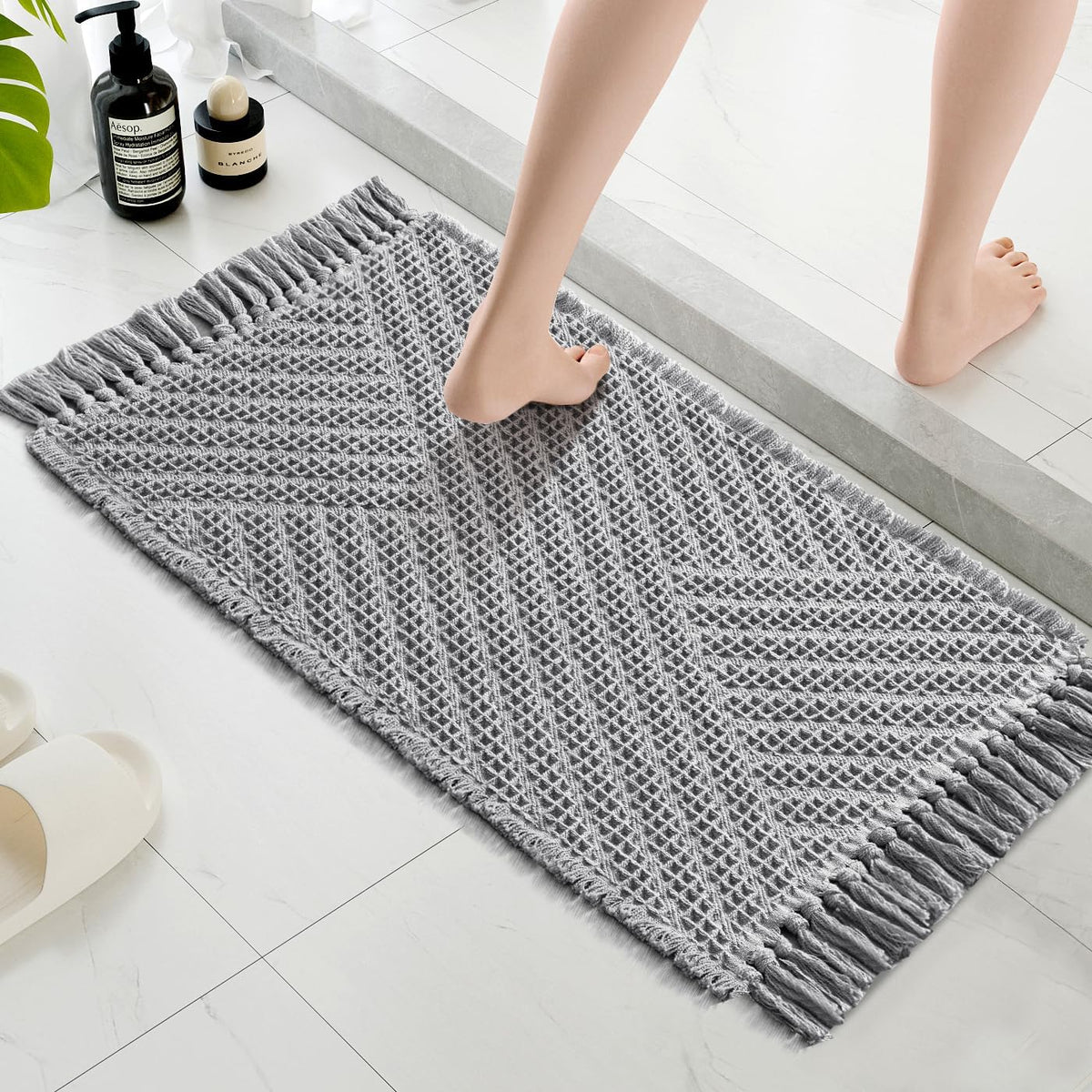 H.VERSAILTEX Waffle Boho Bath Mat – Super Absorbent, Non-Slip & Quick Dry