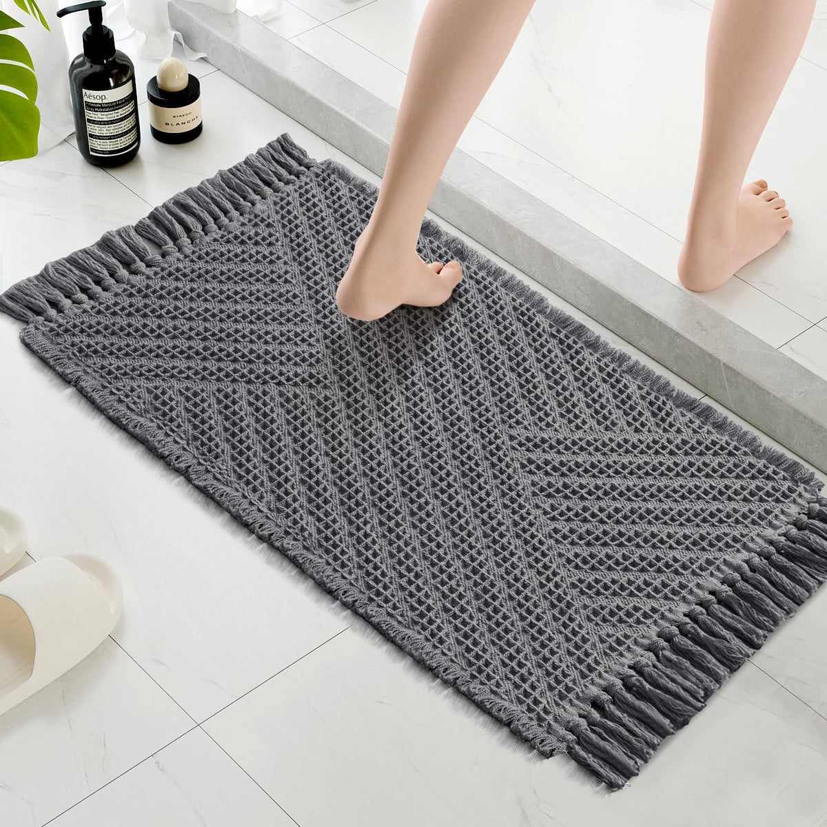 H.VERSAILTEX Waffle Boho Bath Mat – Super Absorbent, Non-Slip & Quick Dry